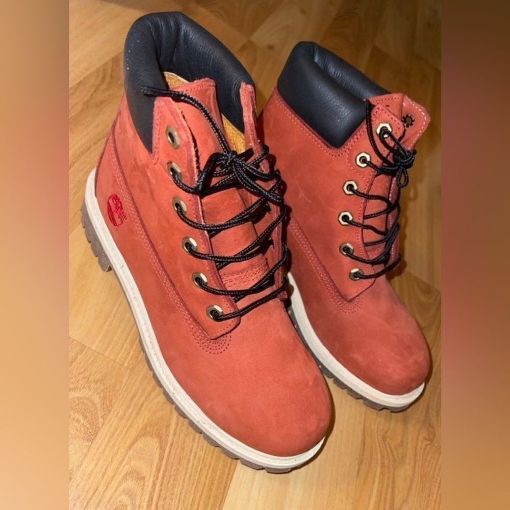 Red Suede Black Leather TIMBERLAND Boots Red Suede Black Leather TIMBERL…